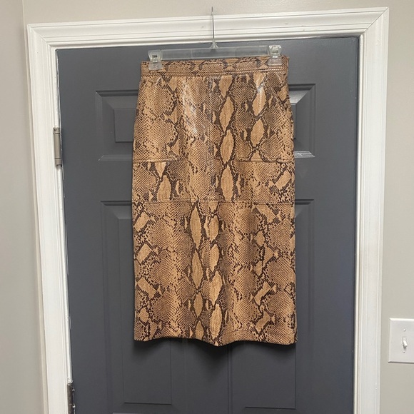 Anthropologie Current Air Brown Snake Print Midi Length Pencil Skirt size 8 - Picture 6 of 6